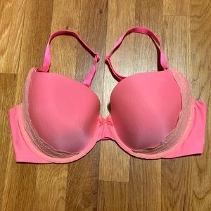 VS Hot Pink Bra